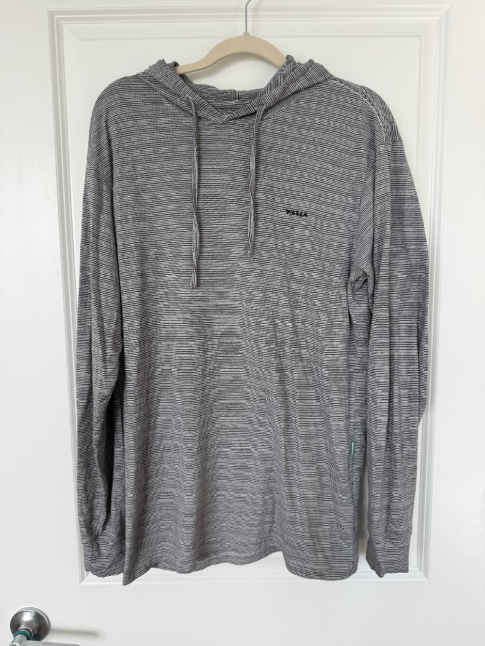 Vissla Rock Pile Men's Hoodie Pullover Lightweight - Grey Stripes - Size Medium